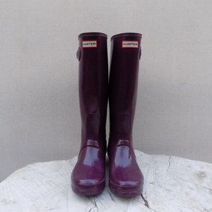 HUNTER GLOSSY PURPLE TALL PULL ON BOOTS